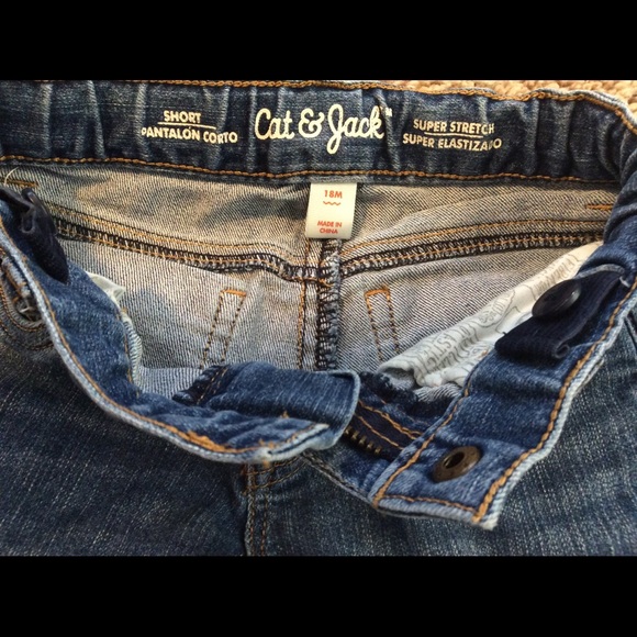 Cat & Jack Baby Super Stretch Shorts (Gift with Purchase) - Picture 4 of 6